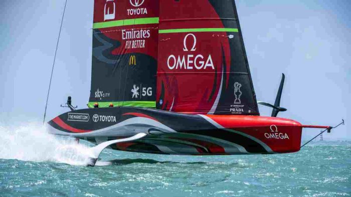 luna rossa battuta new zealand avanti 5 3 nell americas cup