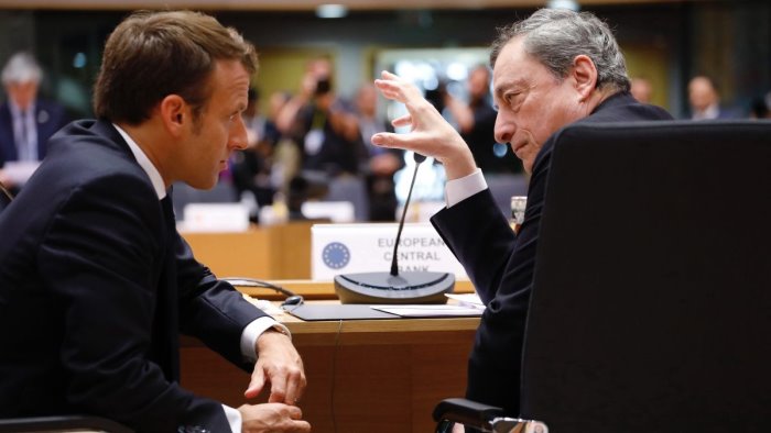 vaccini draghi macron incoraggianti dichiarazioni dell ema