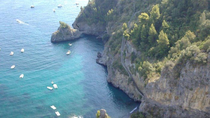 amalfi al via progettazione per i lavori di 6 costoni rocciosi