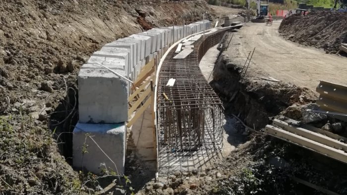 pisciotta in localita gabella continuano i lavori sulla sp447