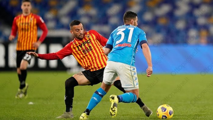 napoli 3 1 al bologna ghoulam rottura del crociato sinistro