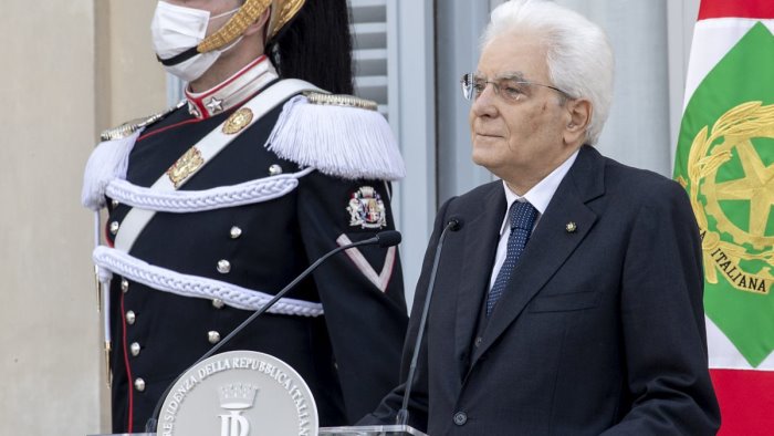 mattarella l occupazione femminile e tornata indietro