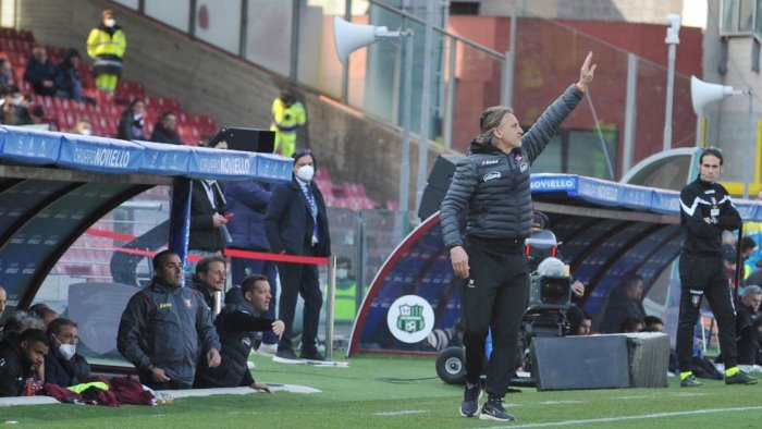 salernitana ai box solo veseli e strandberg domani la rifinitura