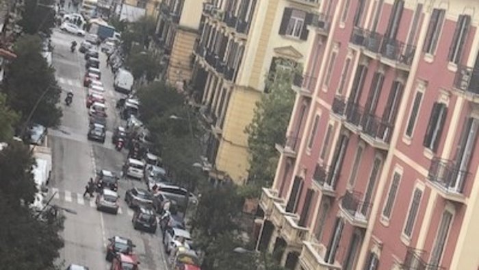 napoli municipalita collinare sabato di traffico infernale