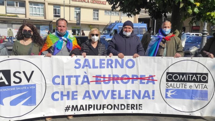 fonderie pisano la mobilitazione di cittadini e studenti vogliamo la chiusura