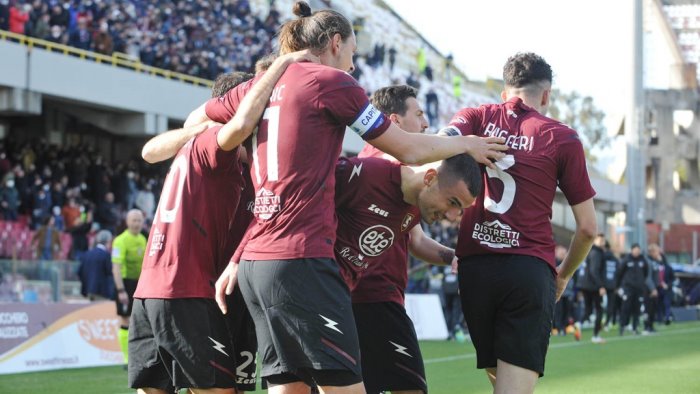 salernitana sfortuna senza fine si fermano anche djuric e zortea