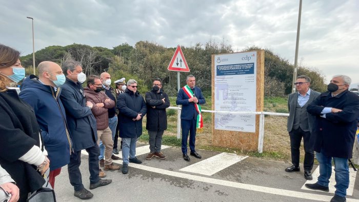 lungomare di paestum via ai lavori per la realizzazione di altri due tratti