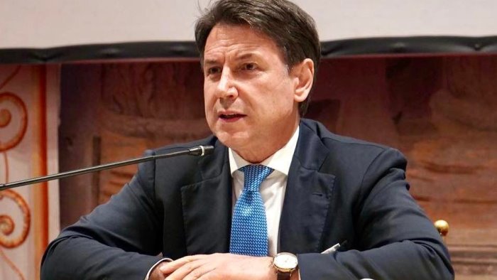 giuseppe conte riconfermato presidente del movimento 5 stelle