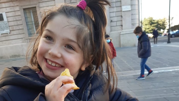 storia di federica e martina mamma e figlia nell inferno dell autismo