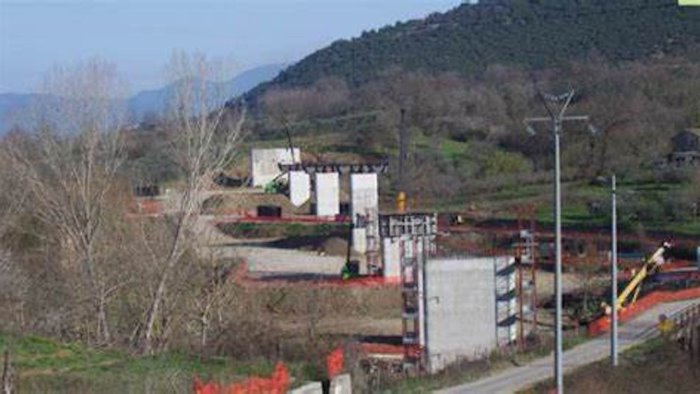 a giugno sara finalmente riaperta al traffico la fondovalle calore