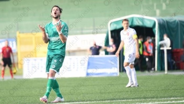 avellino subito una tegola in vista del palermo maniero ha il covid