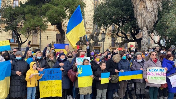 ucraina in piazza della liberta a salerno veglia interreligiosa