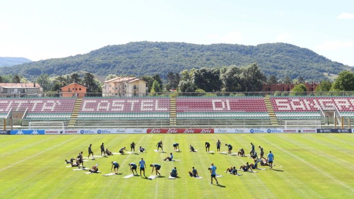 napoli in ritiro a castel di sangro il sindaco conferma le possibili date