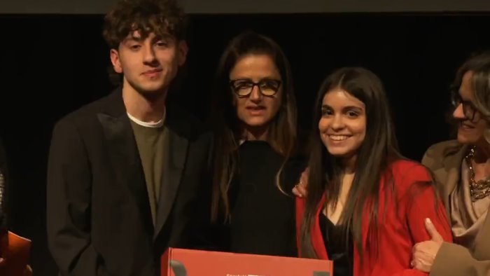 il liceo mancini di avellino premiato alla feltrinelli di milano