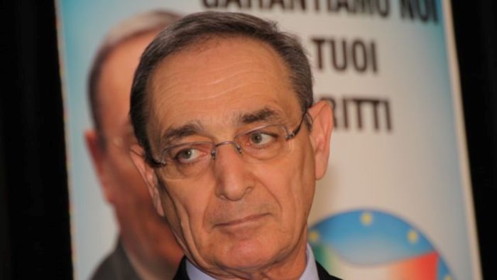 aste ok l avvocato taormina auspico un astensione del collegio