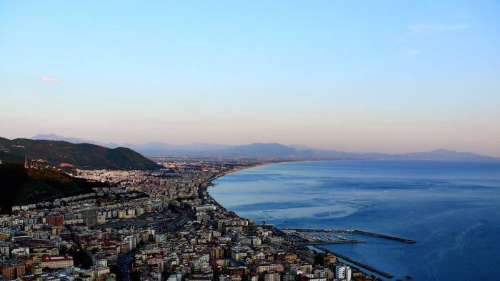 salerno punta sulle comunita energetiche per ridurre costi e inquinamento