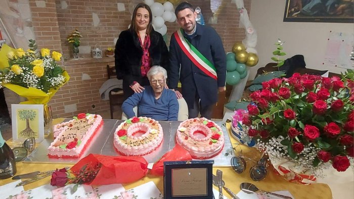 mercato san severino in festa per i 100 anni di nonna anna