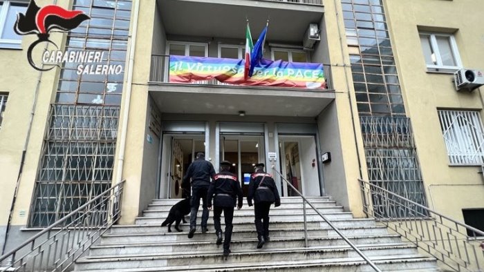 salerno blitz antidroga al virtuoso denunciato uno studente 15enne