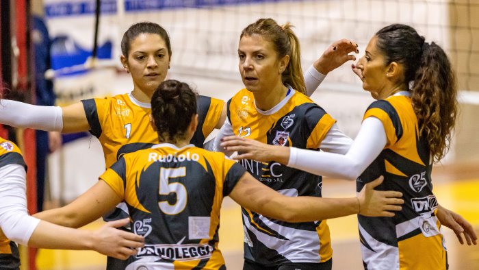 la intec service sg volley espugna pastena e blinda il primo posto in classifica