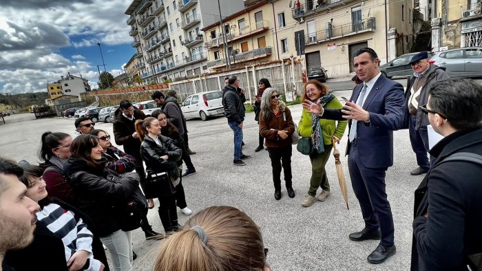 fenestrelle festa con o senza de luca il comune portera avanti il progetto