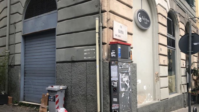 napoli al vomero si acuisce la crisi del commercio