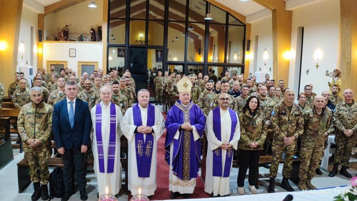 arcivescovo di salerno visita il contingente italiano in missione in libano