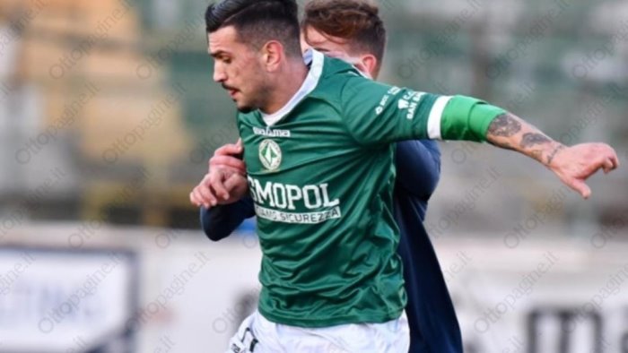 taranto avellino 2 2 matera campo complicato