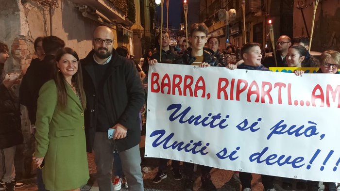 napoli a barra cittadini in marcia contro il degrado del quartiere