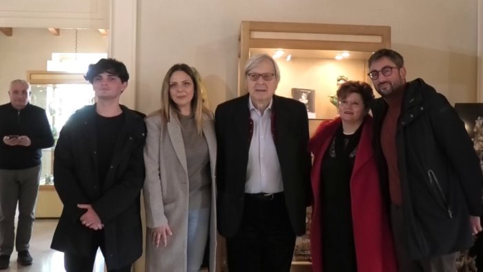 sgarbi la ceramica e la vita delle persone museo meraviglioso ad ariano