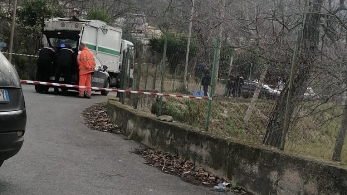 tragedia a pago vallo lauro operaio della raccolta rifiuti muore sul colpo