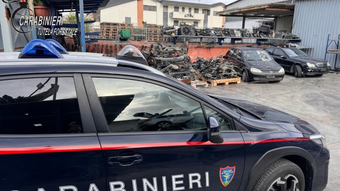 controlli sulle imprese di autodemolizione irregolarita anche nel salernitano