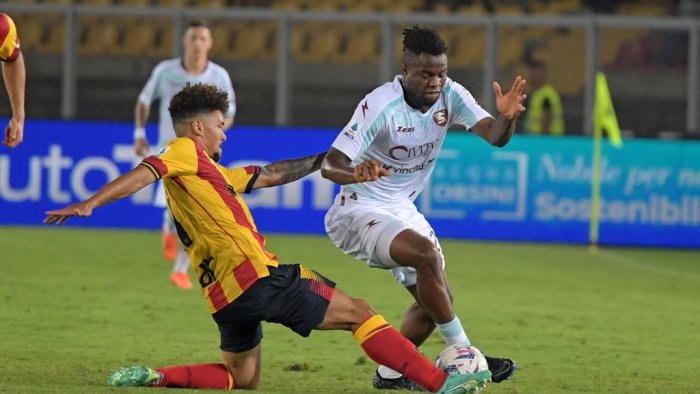 salernitana lecce arbitra maresca il napoletano alla prima volta con i granata