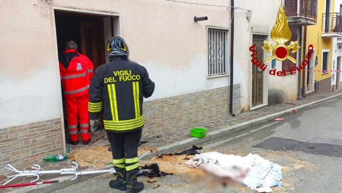 esplode una bombola di gas sturno prega per michele