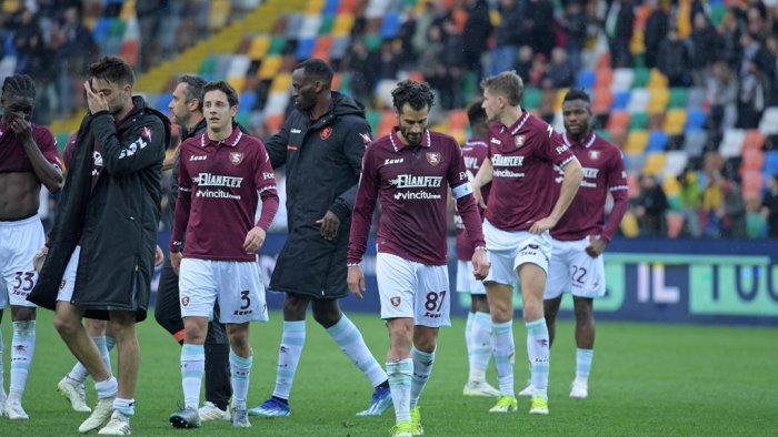 udinese salernitana 1 1 tchaouna illude i granata solo pari in friuli