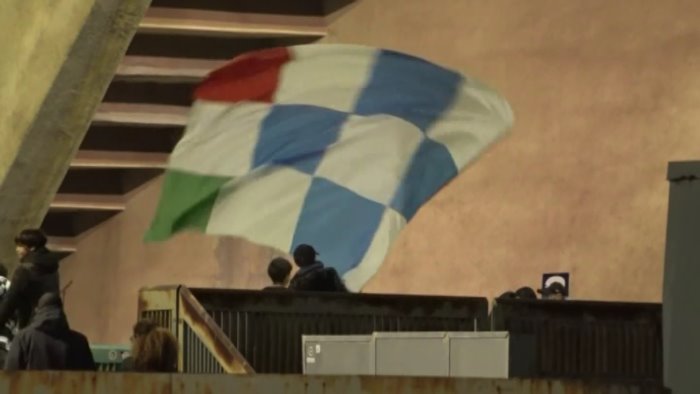 napoli l invito alla tifosi azzurri per la sfida con la juventus