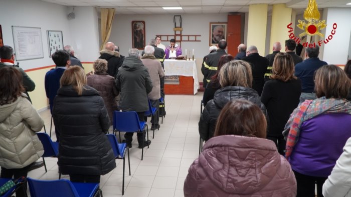 precetto pasquale vigili del fuoco celebrazione al comando e auguri di bellizzi