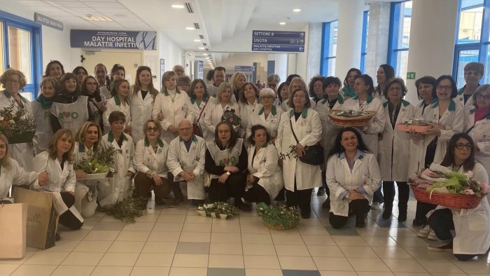 avellino domenica delle palme in ospedale volontari avo fanno visita ai malati