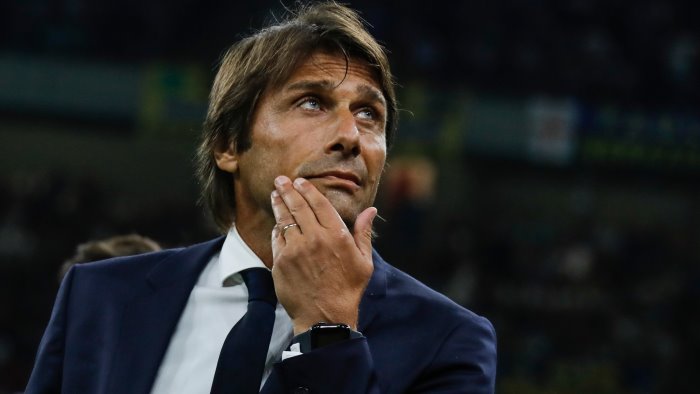 il sogno di de laurentiis per la panchina resta antonio conte