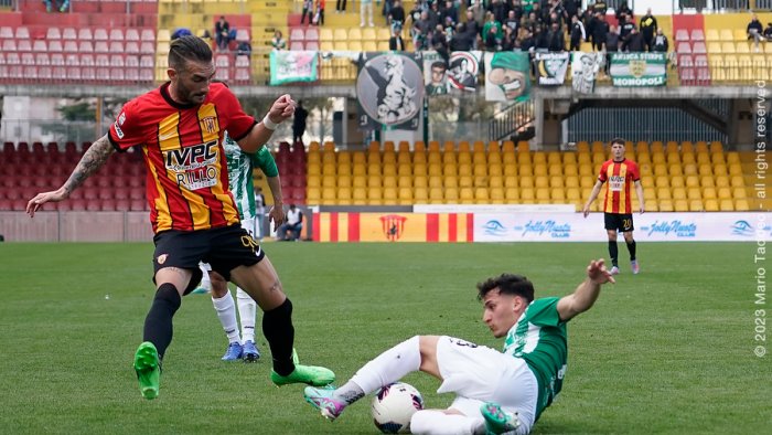 benevento che tegola lanini sara uno stop non breve