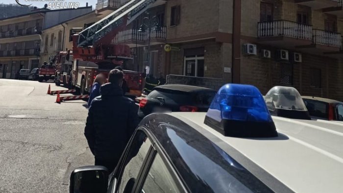 paura a chiusano san domenico corto circuito in casa divampa l incendio