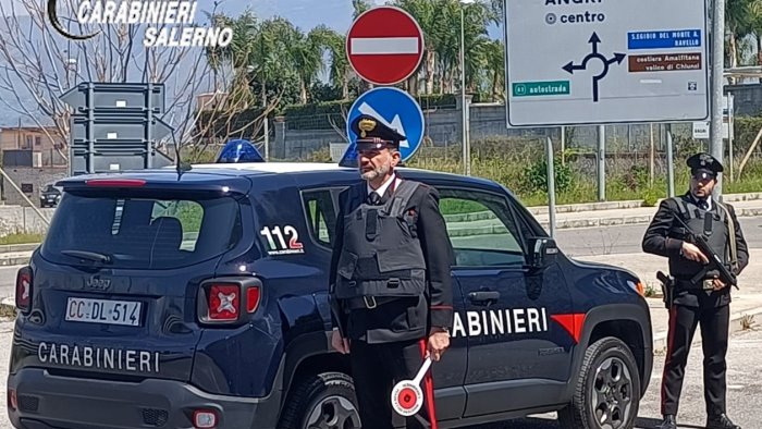 maltratta l ex compagna divieto di avvicinamento per un 41enne