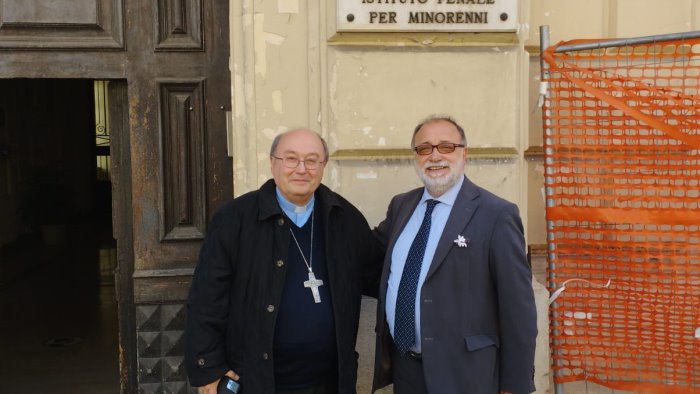 via crucis all ipm di airola ciambriello abbattere indifferenza