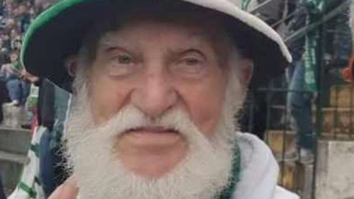 l ultimo saluto al nonno della curva sud addio carmine eri un vero lupo