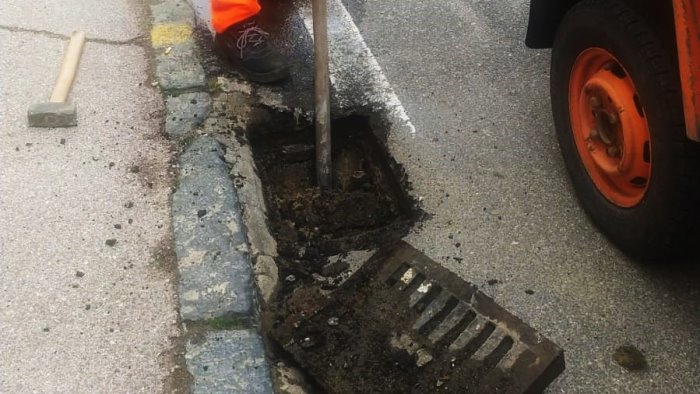 ariano al via lo svuotamento e sblocco delle caditoie lungo le strade