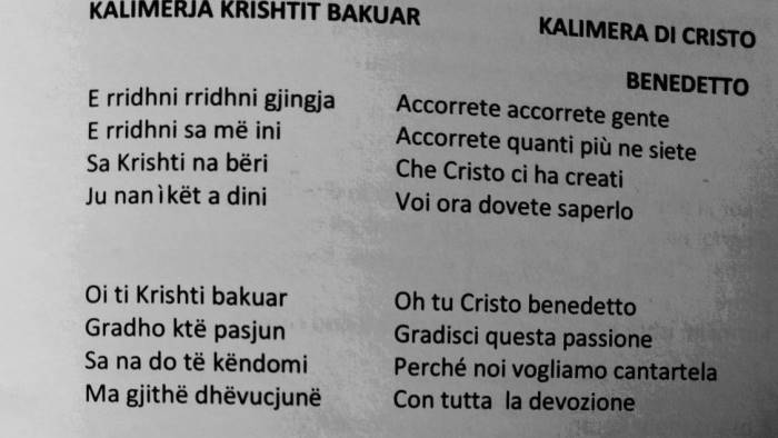 a greci si e rinnovato l antico rito della kalimera