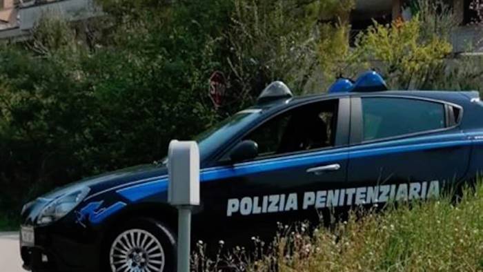 controlli anti covid in strada anche la polizia penitenziaria