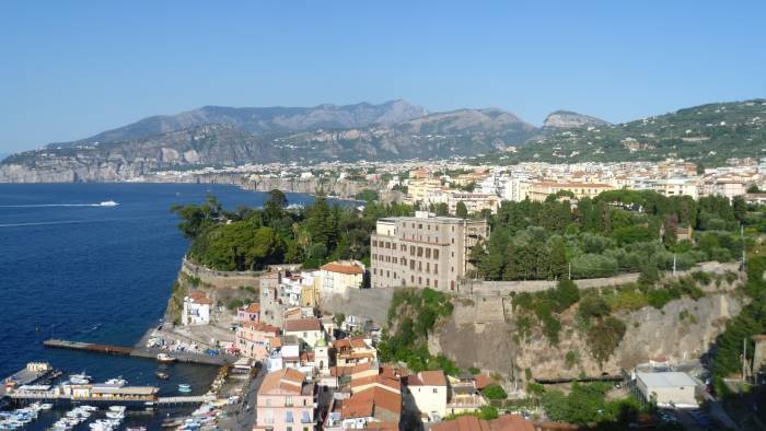 sorrento sinergia abbac e comune per affrontare emergenza