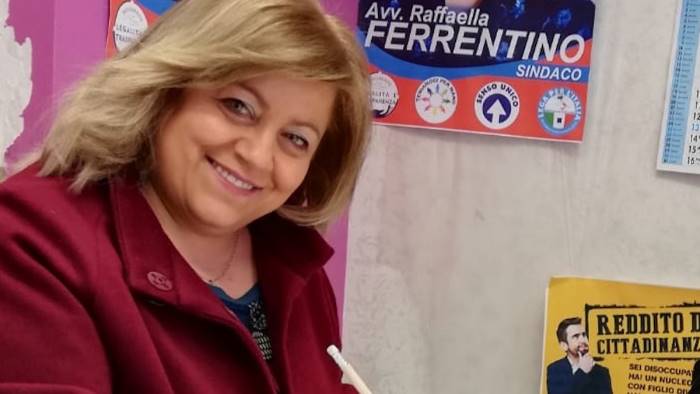 pronto raffaella contro la paura da covid 19