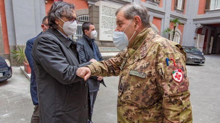 vaccini esercito in aiuto alaia incontra generale ceccarelli