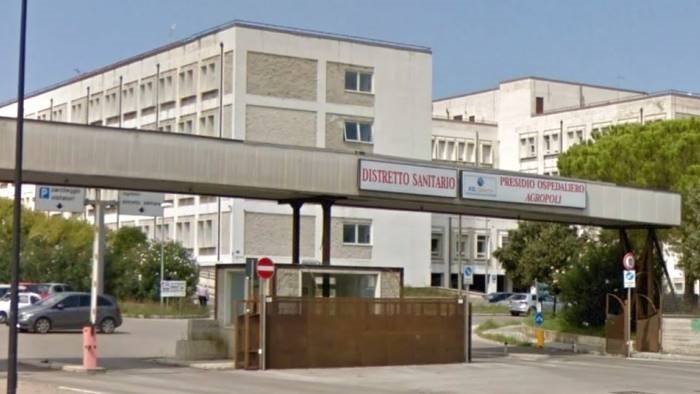 agropoli cammarano dona quattro televisori all ospedale